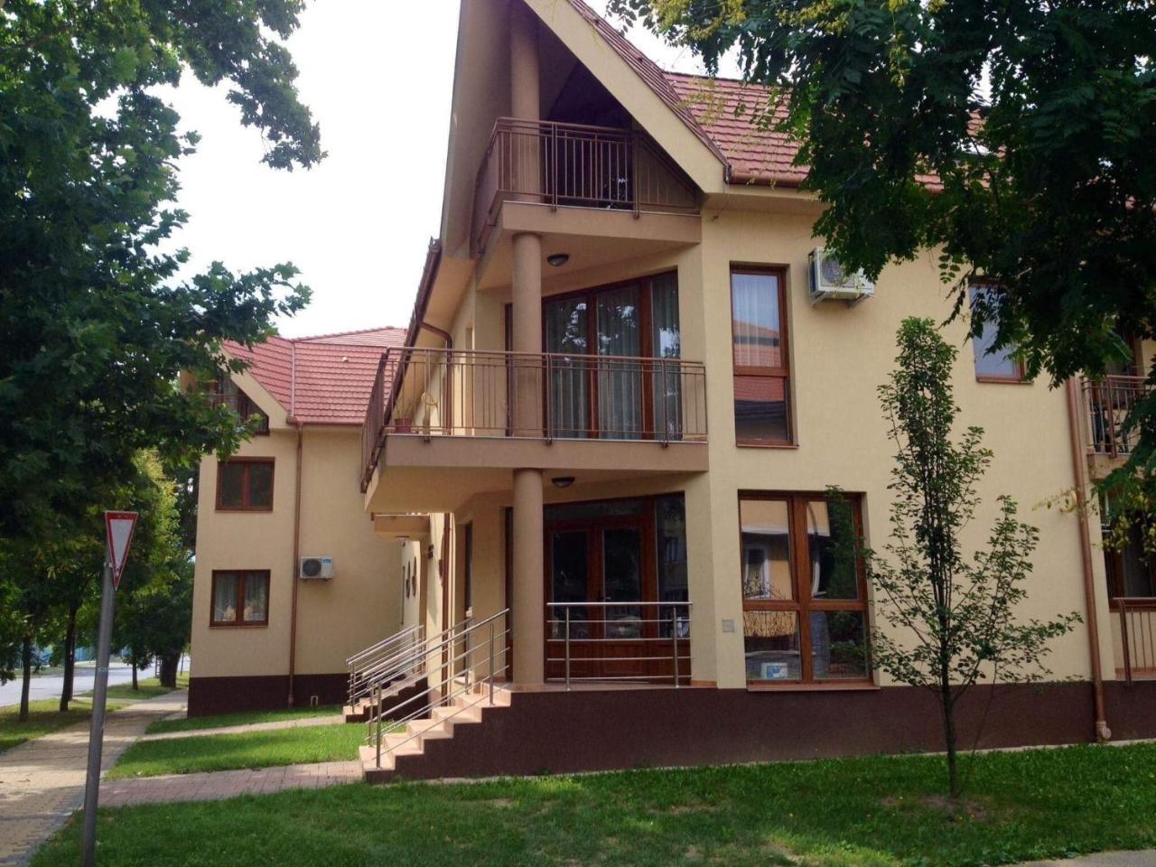 My Home Apartman Hajdúszoboszló المظهر الخارجي الصورة
